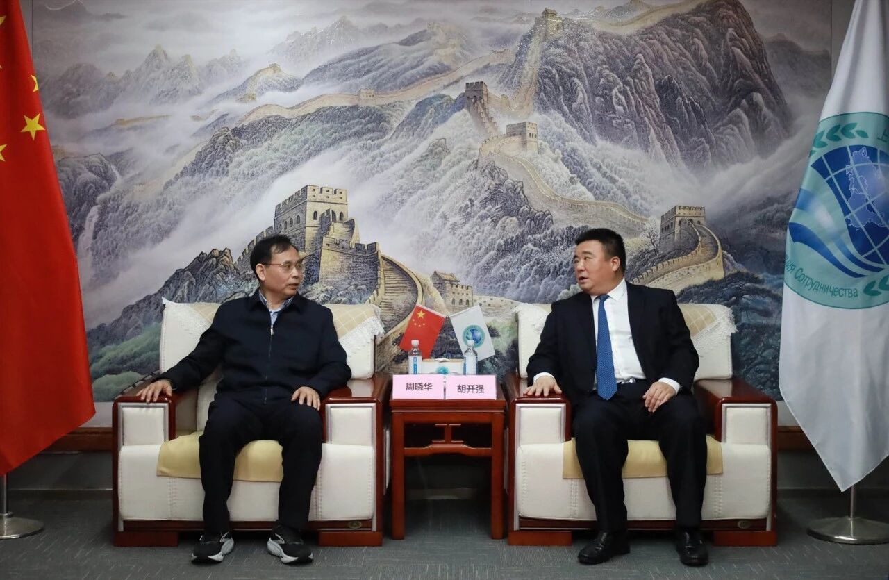 北京大学重庆大数据研究院副院长周晓华到访平台