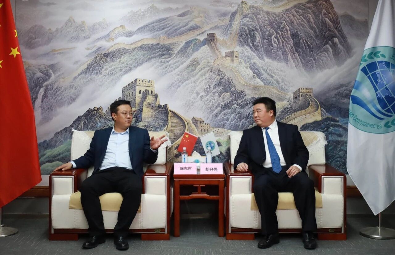 潍坊综合保税区党工委委员、管委会副主任陈志君到访平台