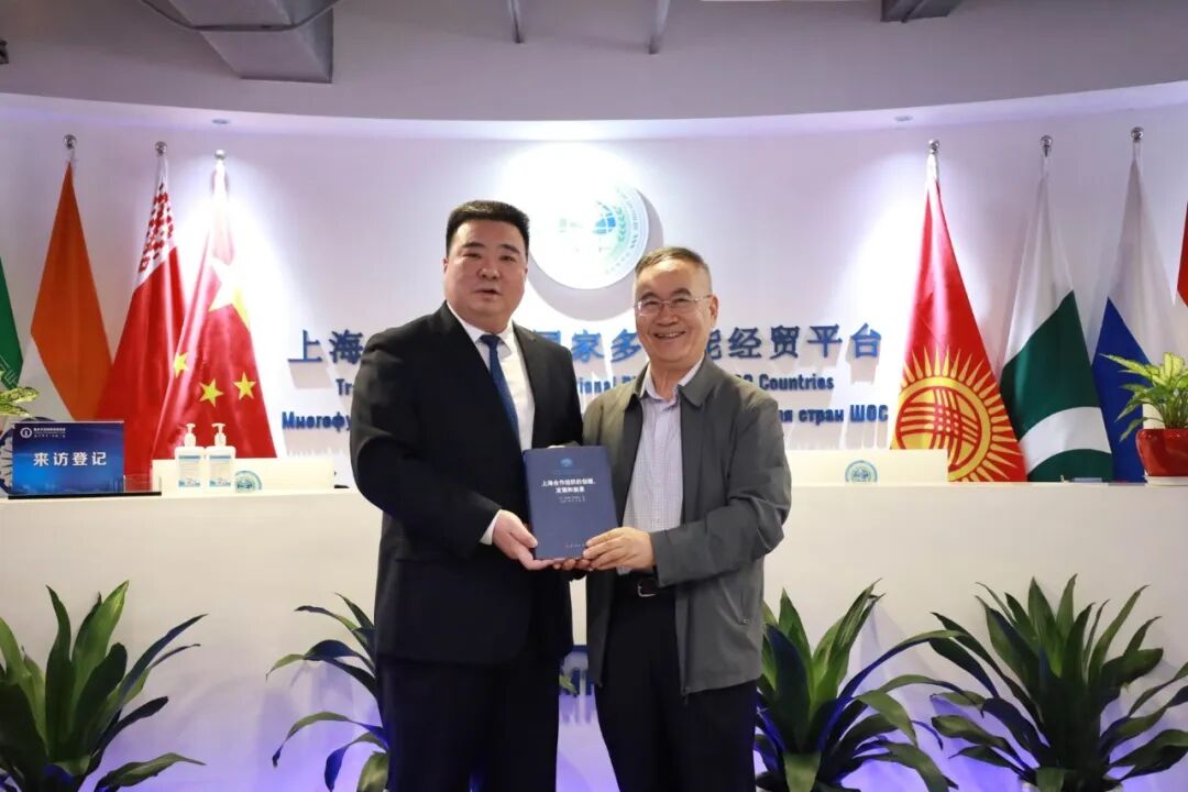 中国驻白俄罗斯使馆前参赞王宪举教授调研平台