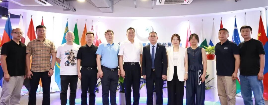 西部智慧医疗大会组委会秘书长冉美娟到访